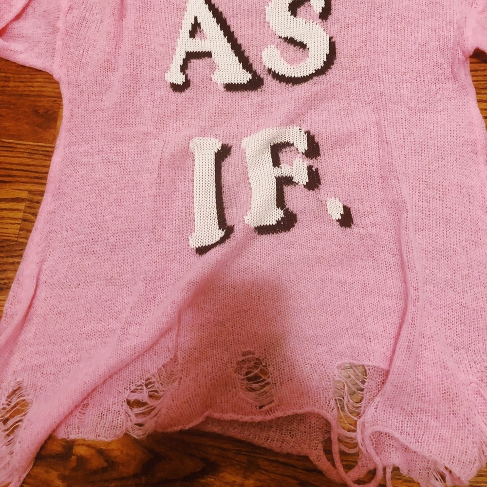 Pink sweater! - Picture 3 of 4